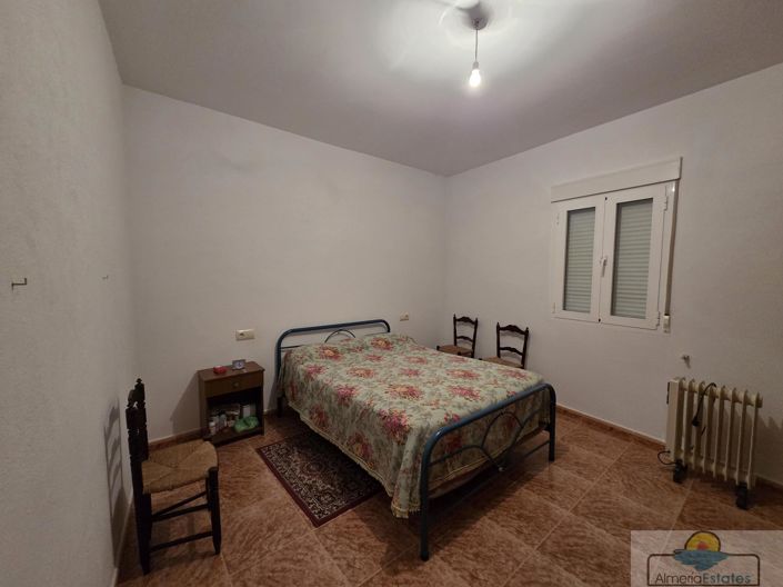 Image No.21-4 Bed Property for sale
