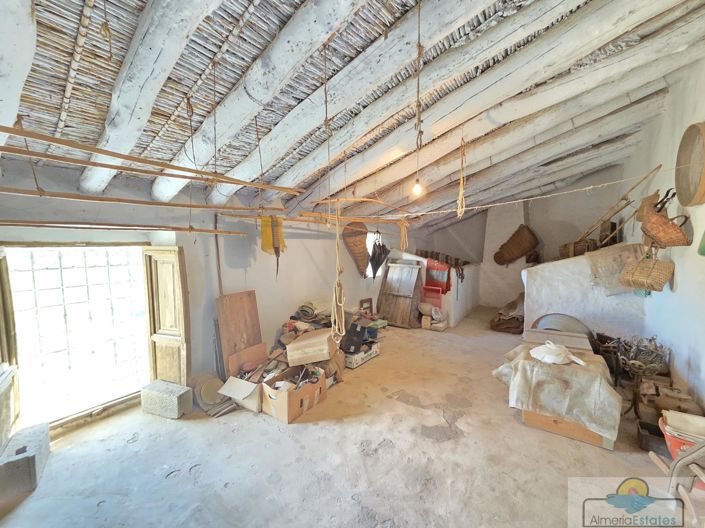 Image No.24-4 Bed Property for sale
