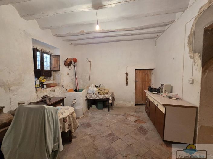 Image No.26-4 Bed Property for sale