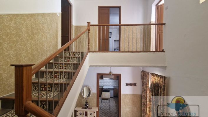 Image No.12-4 Bed Property for sale