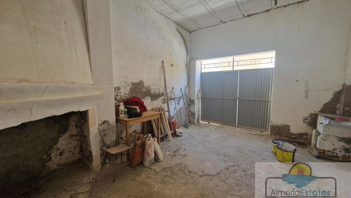 Image No.26-4 Bed Property for sale