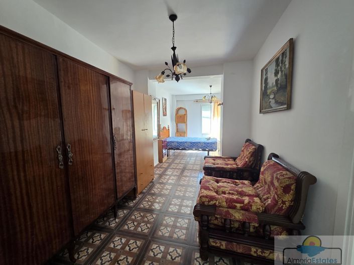 Image No.31-4 Bed Property for sale