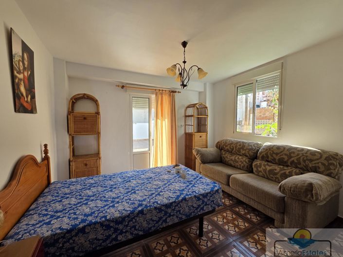 Image No.33-4 Bed Property for sale