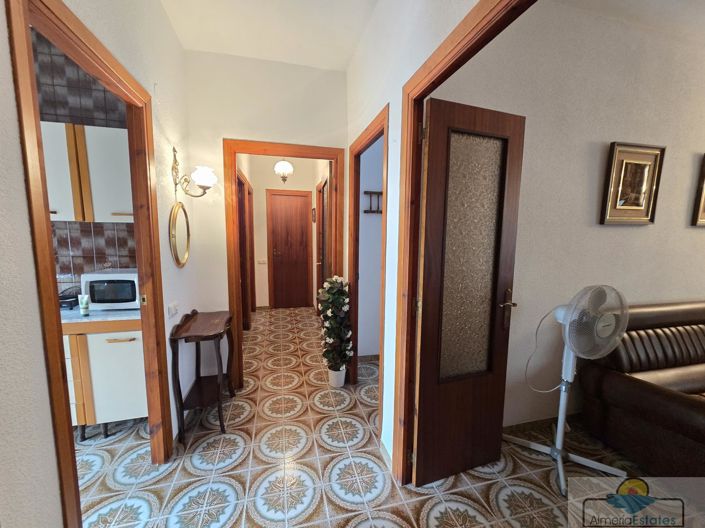 Image No.11-3 Bed Property for sale