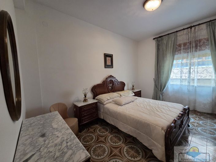 Image No.14-3 Bed Property for sale