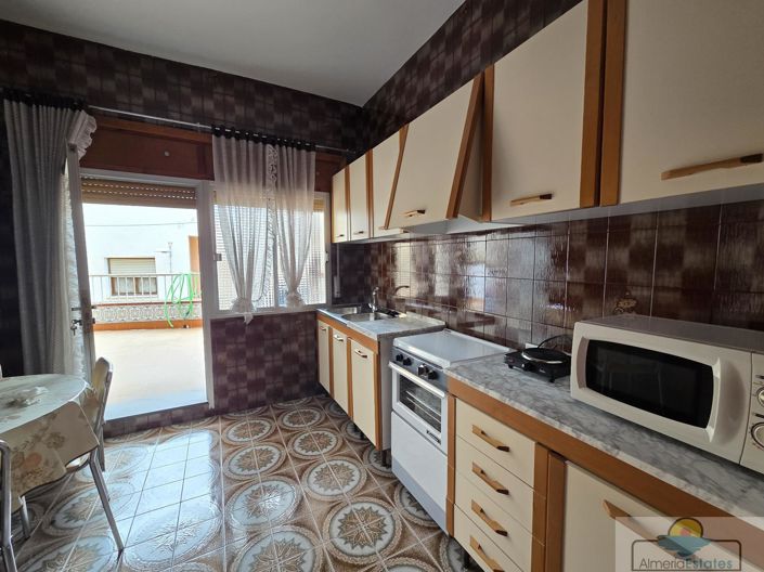 Image No.6-3 Bed Property for sale