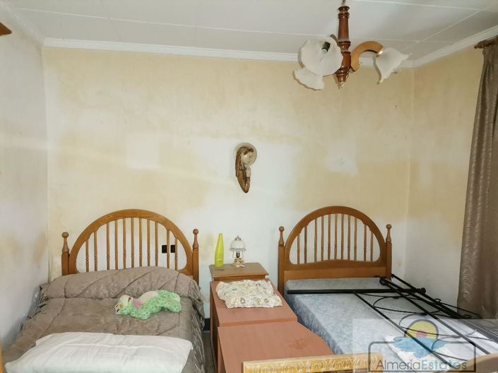 Image No.14-5 Bed Property for sale