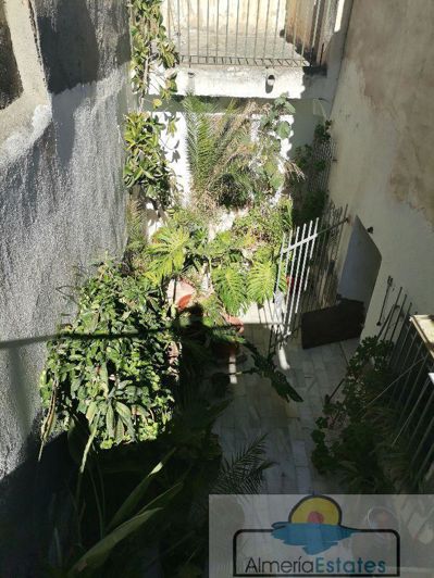 Image No.3-5 Bed Property for sale