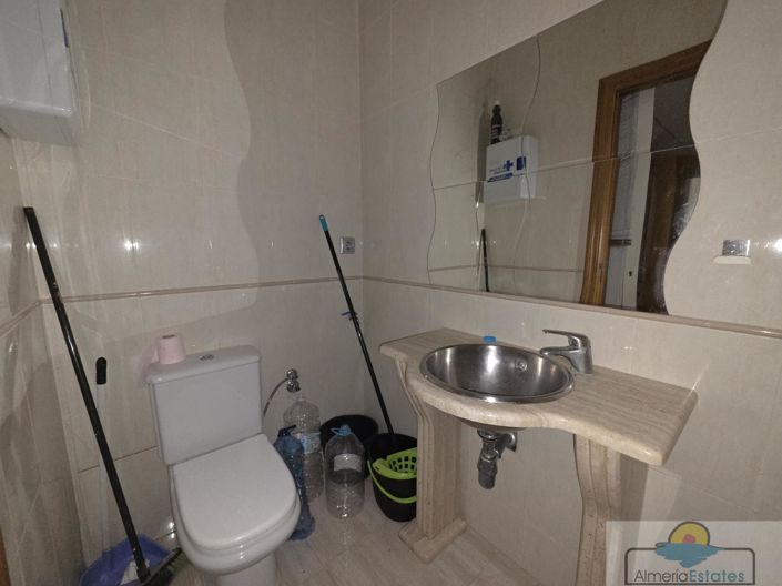Image No.3-1 Bed Property for sale