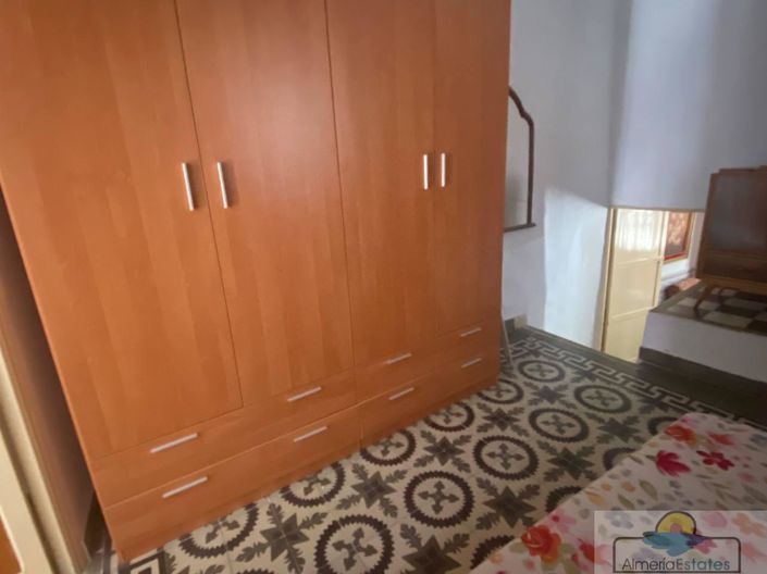 Image No.13-4 Bed Property for sale