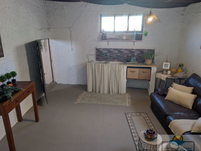 Image No.34-5 Bed Property for sale