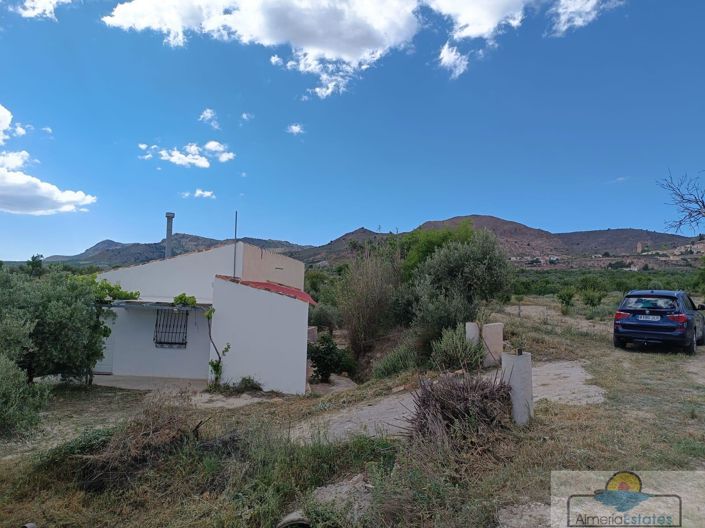 Image No.20-2 Bed Villa for sale