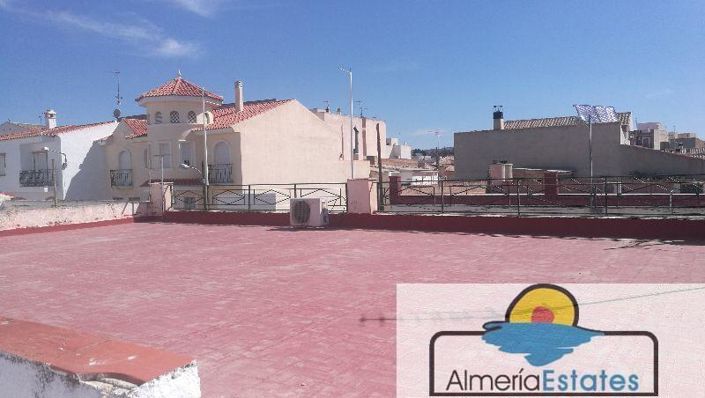 Image No.12-3 Bed Property for sale