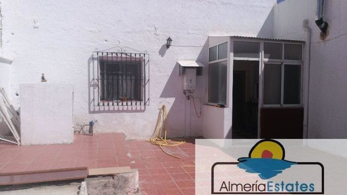 Image No.13-3 Bed Property for sale