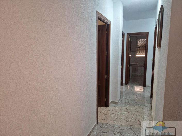 Image No.4-4 Bed Property for sale