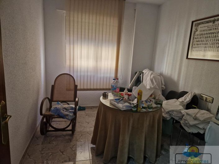 Image No.7-4 Bed Property for sale