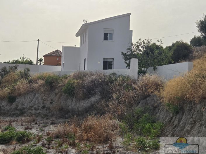 Image No.24-3 Bed Villa for sale