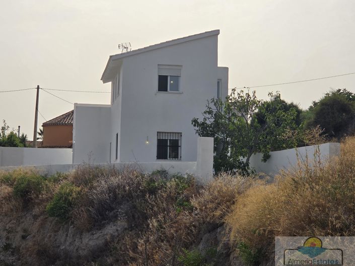 Image No.26-3 Bed Villa for sale