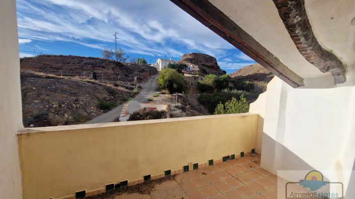 Image No.12-2 Bed Villa for sale