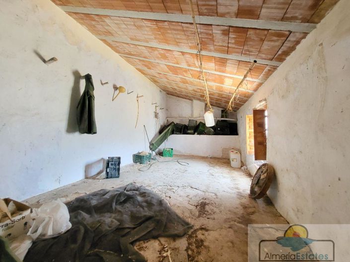 Image No.8-3 Bed Property for sale