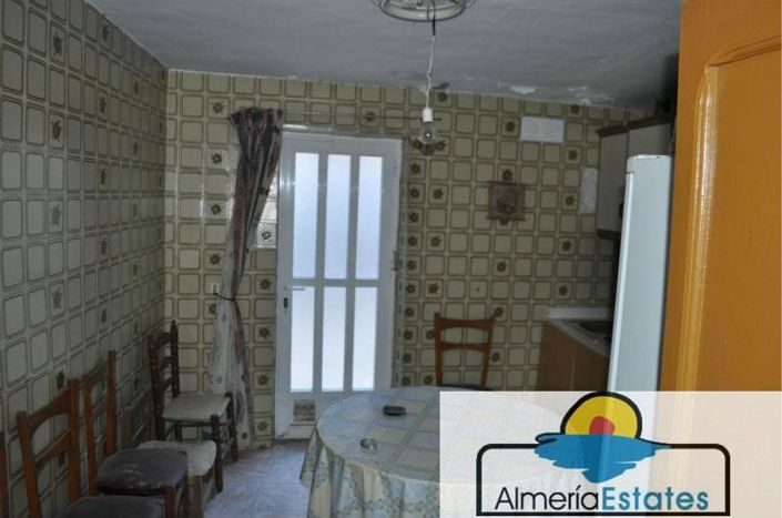 Image No.11-3 Bed Property for sale
