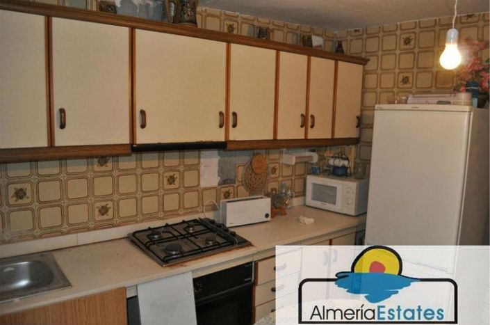 Image No.14-3 Bed Property for sale