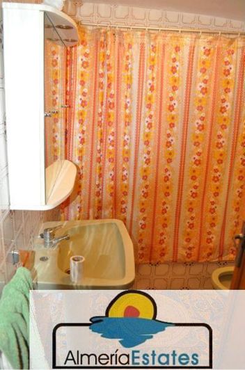 Image No.20-3 Bed Property for sale
