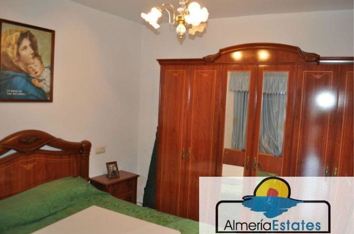 Image No.21-3 Bed Property for sale