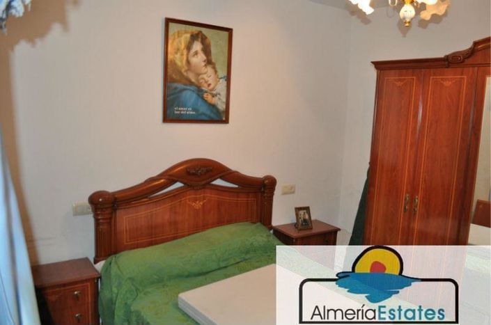 Image No.22-3 Bed Property for sale