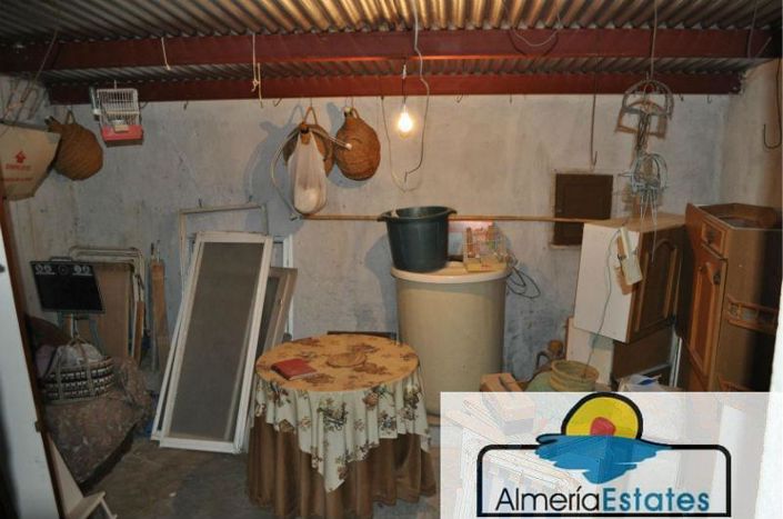 Image No.25-3 Bed Property for sale