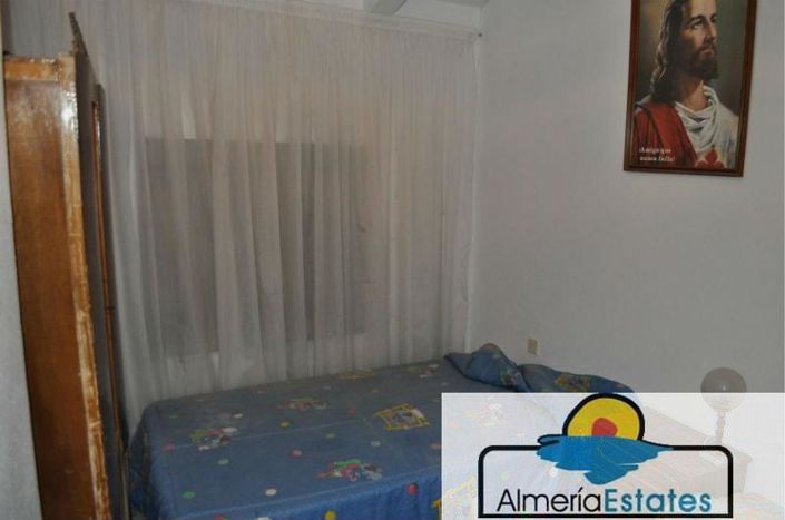 Image No.29-3 Bed Property for sale