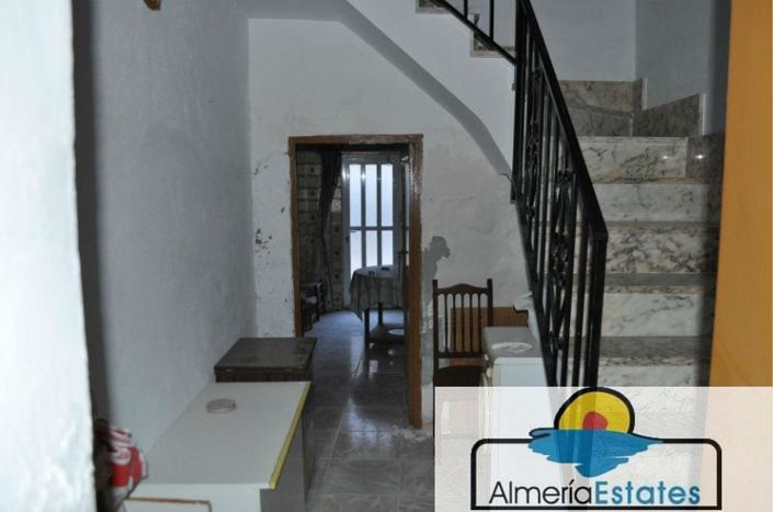 Image No.9-3 Bed Property for sale