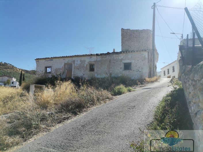 Image No.17-3 Bed Land for sale