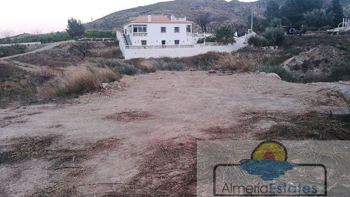 Image No.6-3 Bed Land for sale