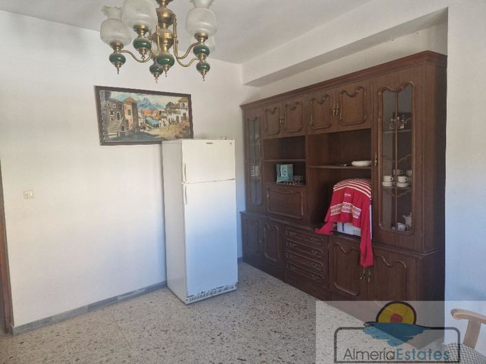 Image No.13-8 Bed Property for sale