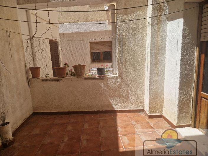 Image No.21-8 Bed Property for sale