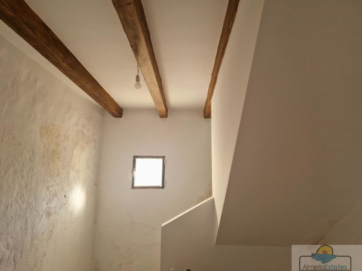 Image No.9-3 Bed Property for sale