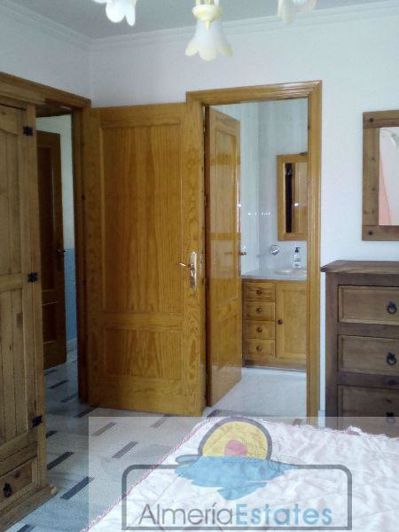 Image No.19-4 Bed Property for sale
