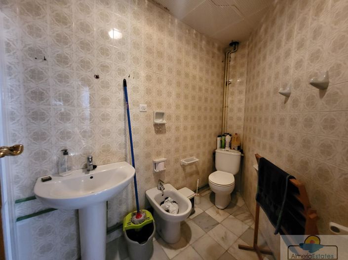Image No.14-4 Bed Property for sale