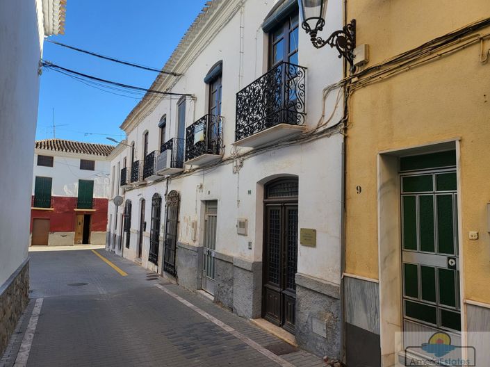 Image No.22-4 Bed Property for sale