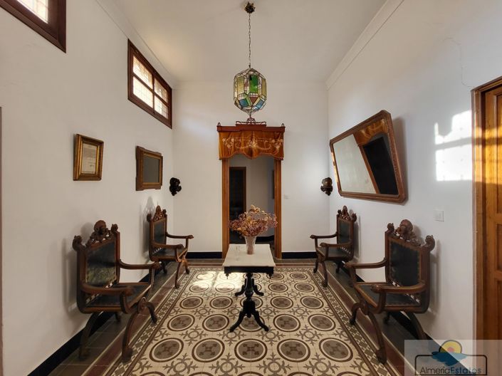 Image No.6-4 Bed Property for sale