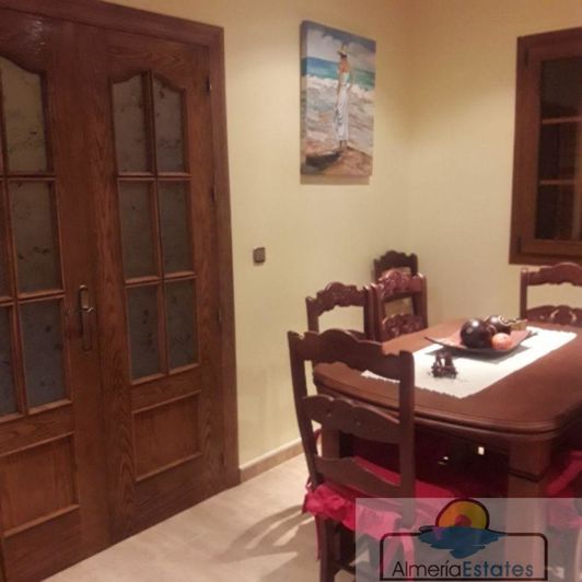 Image No.15-5 Bed Property for sale