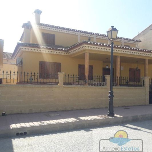 Image No.32-5 Bed Property for sale