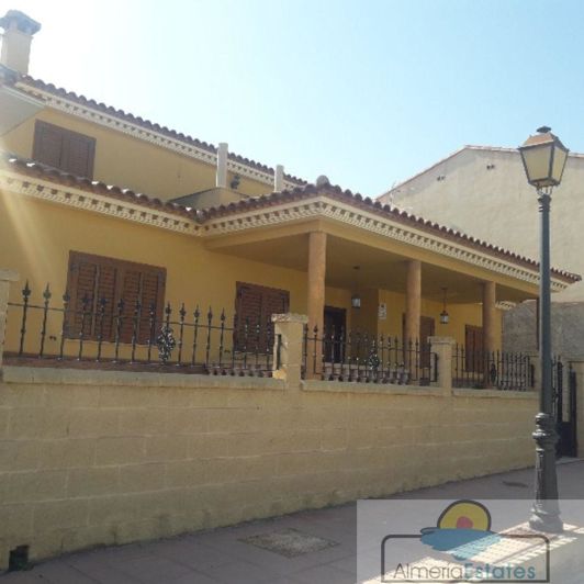 Image No.33-5 Bed Property for sale