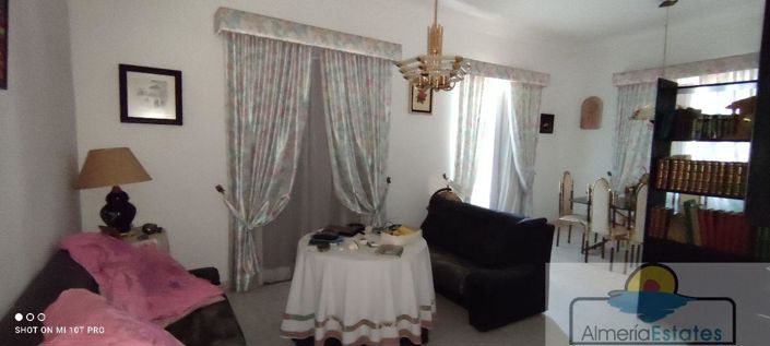 Image No.24-20 Bed Property for sale