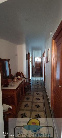 Image No.25-20 Bed Property for sale