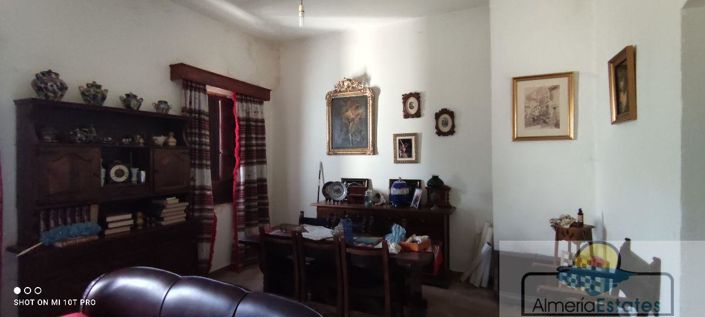 Image No.28-20 Bed Property for sale