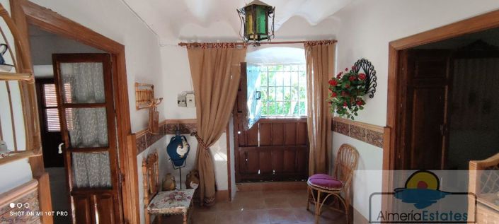 Image No.17-5 Bed Property for sale
