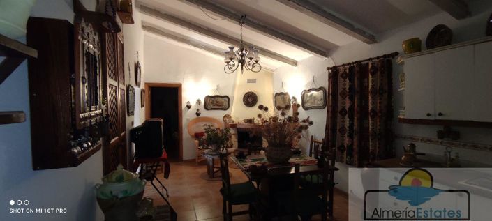Image No.22-5 Bed Property for sale