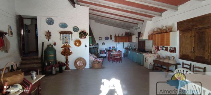 Image No.25-5 Bed Property for sale